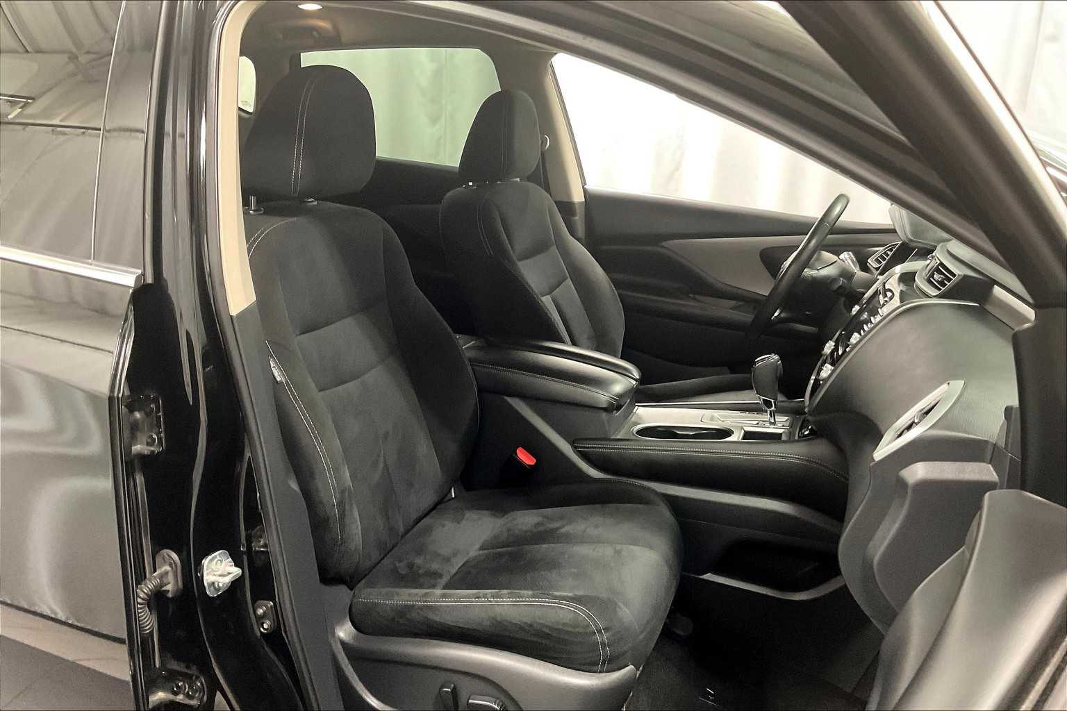 2019 Nissan Murano SV - Photo 11