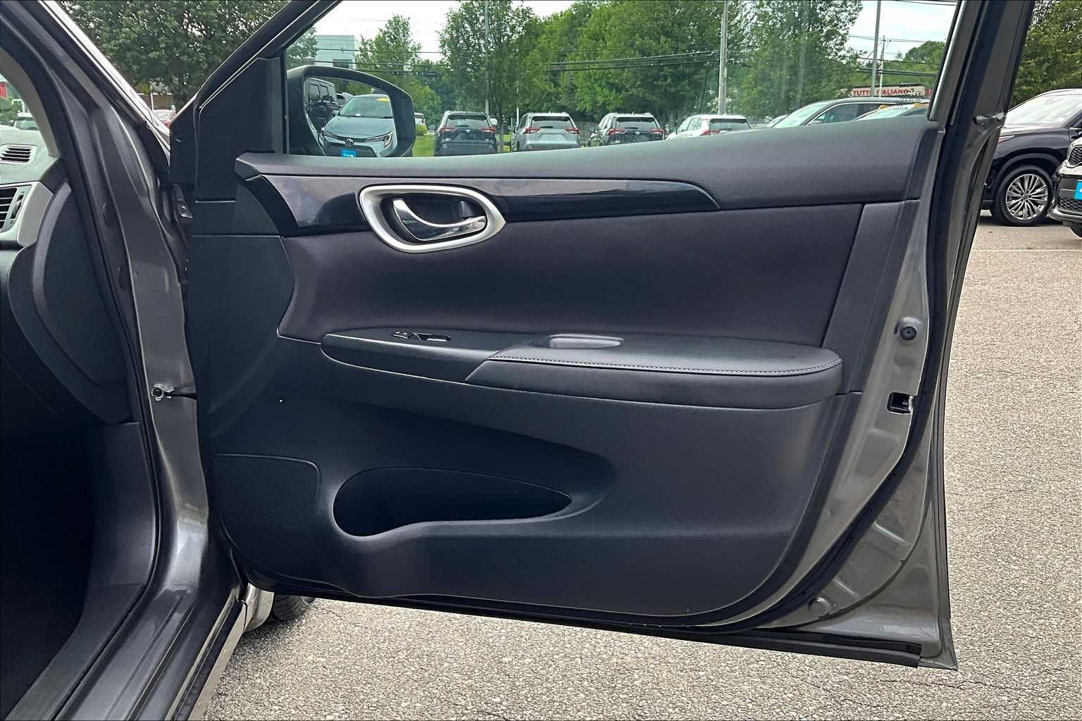 2019 Nissan Sentra SV - Photo 12
