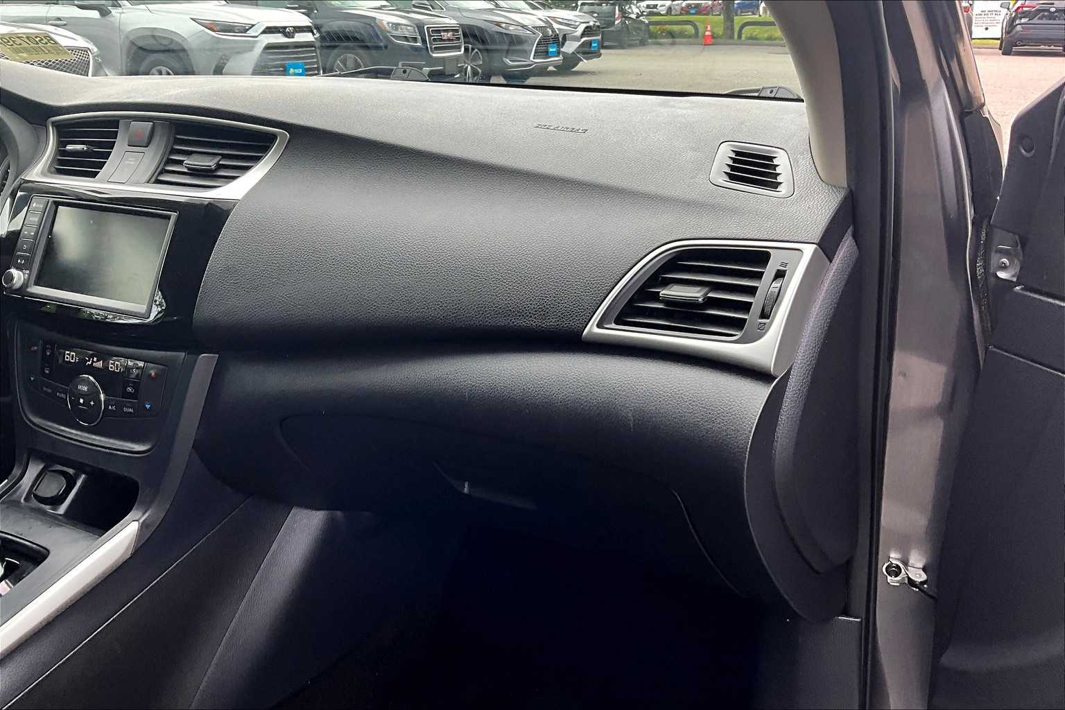 2019 Nissan Sentra SV - Photo 13
