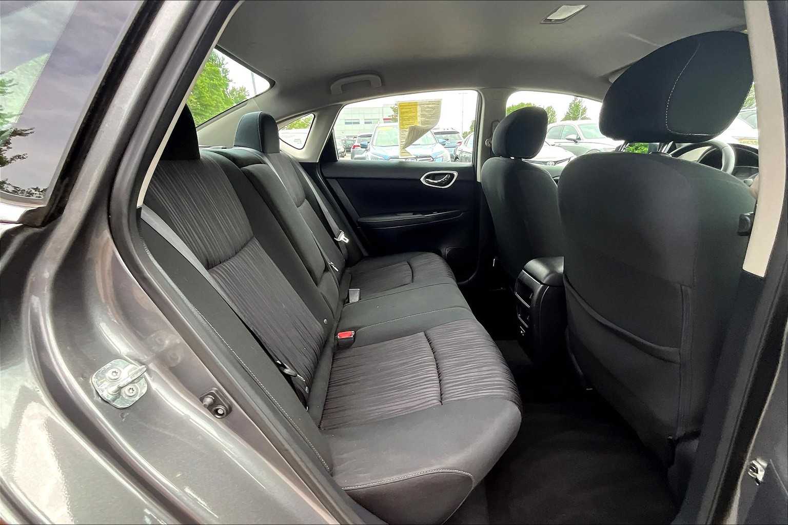2019 Nissan Sentra SV - Photo 16
