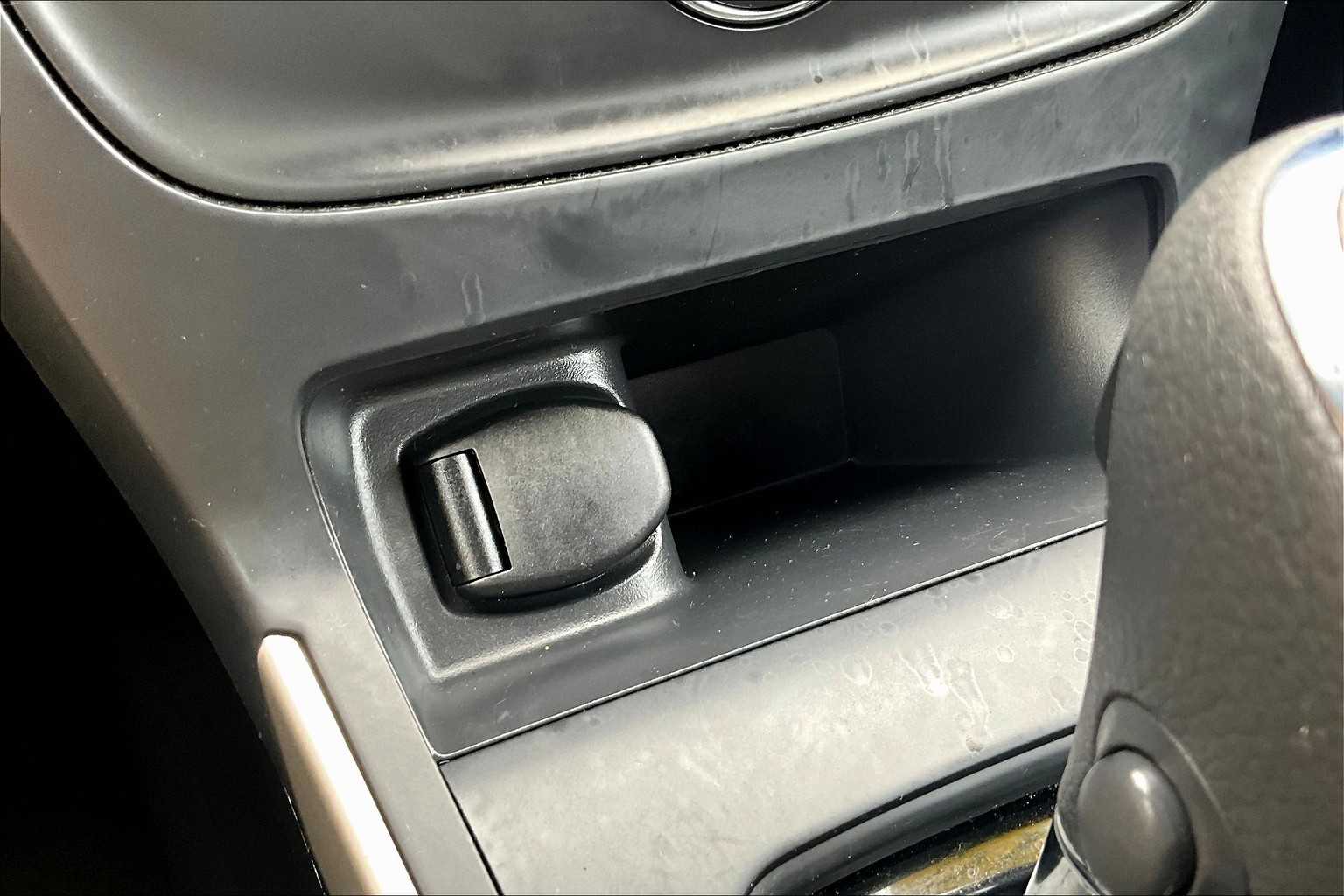 2019 Nissan Sentra SV - Photo 27