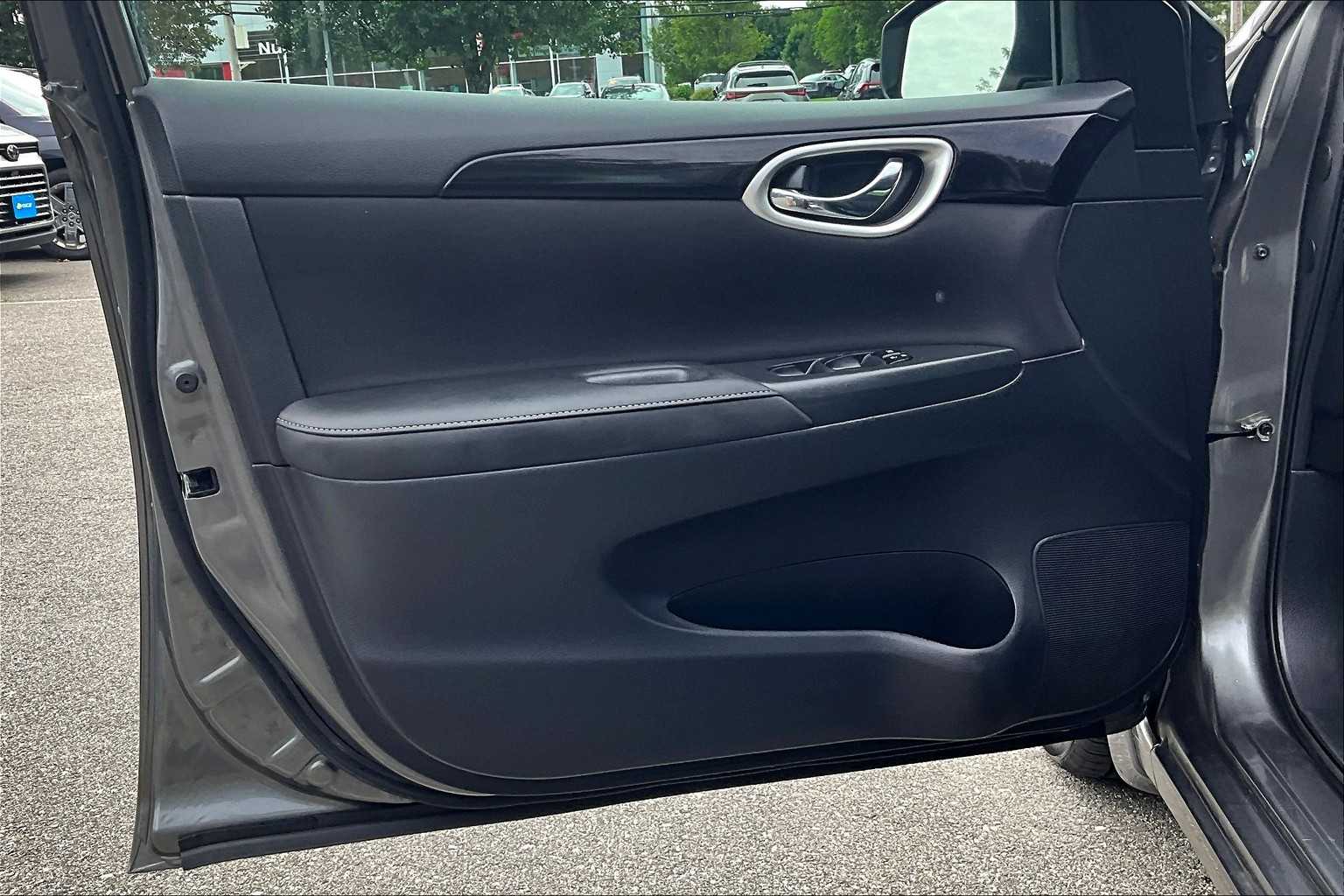 2019 Nissan Sentra SV - Photo 9