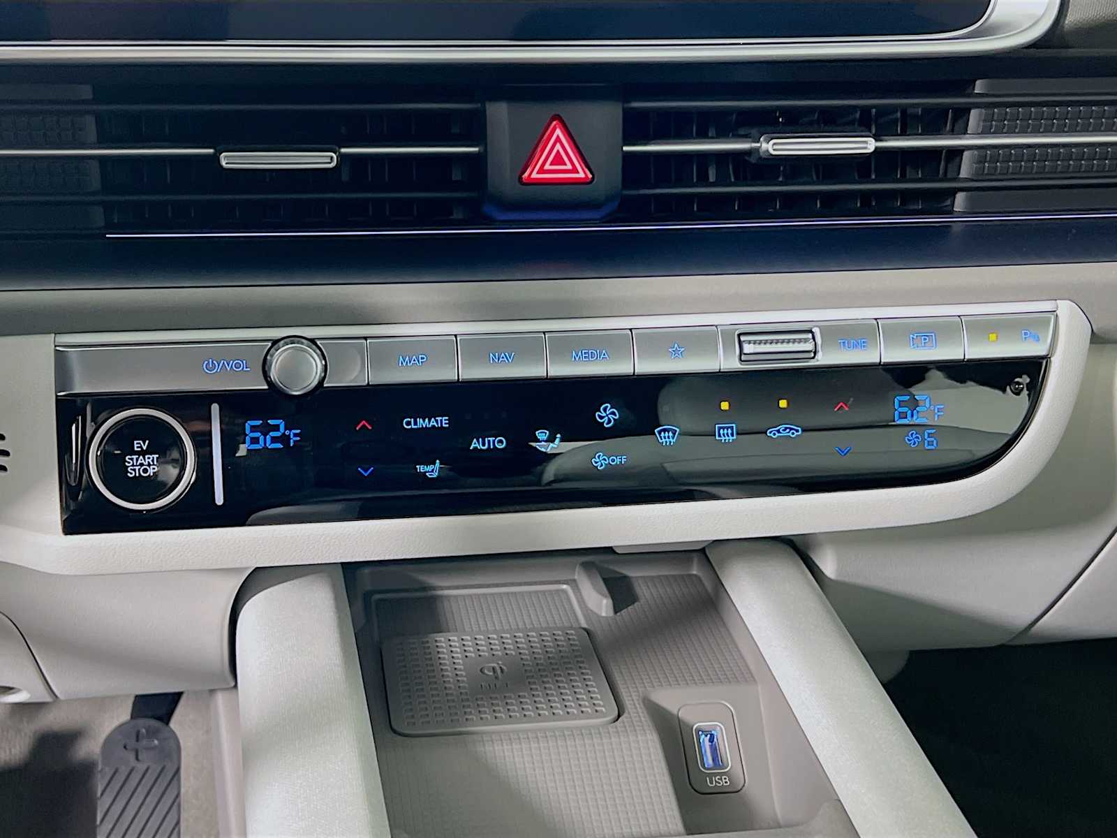 2025 Hyundai IONIQ 6 SEL - Photo 11