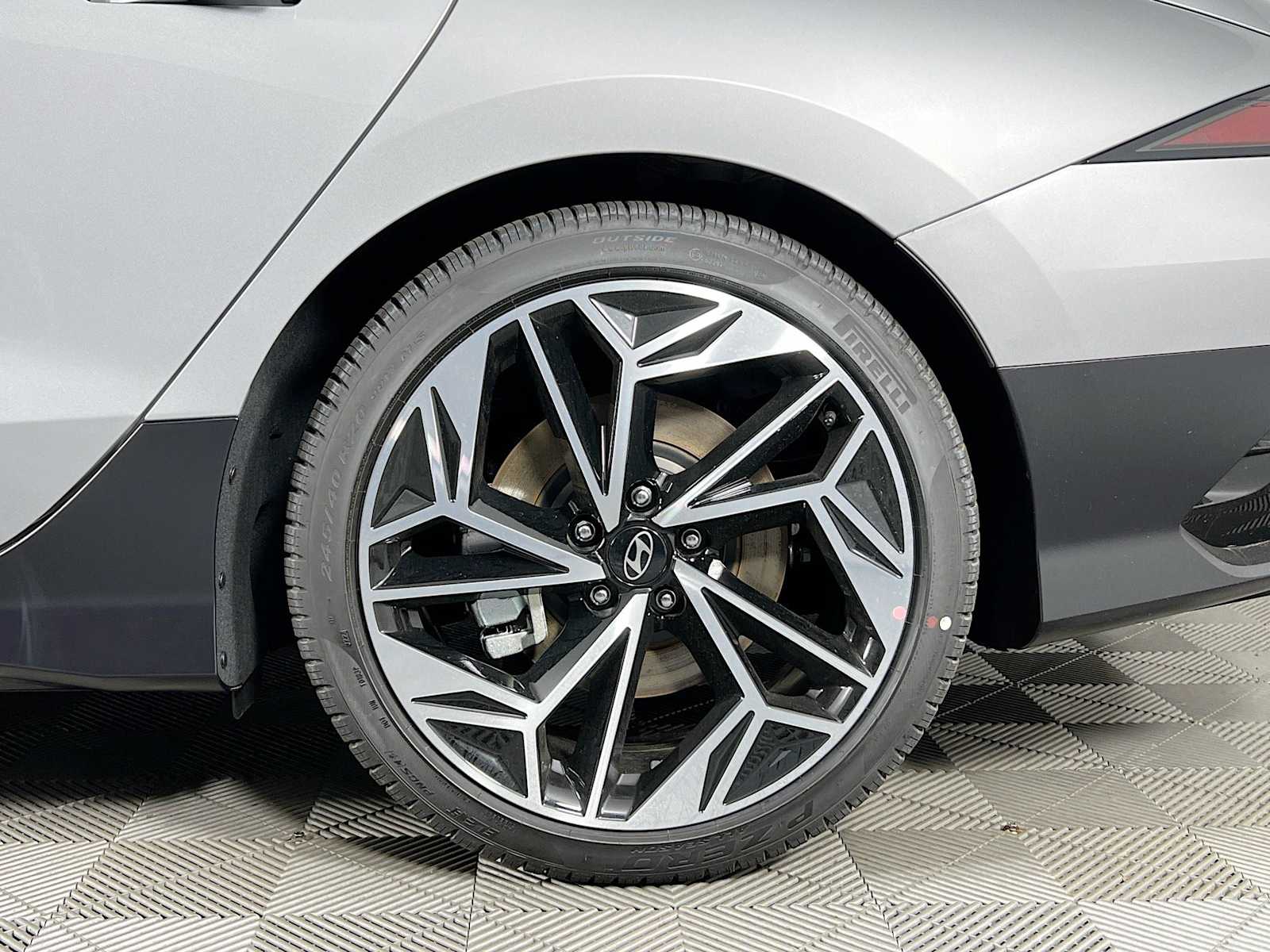 2025 Hyundai IONIQ 6 SEL - Photo 20