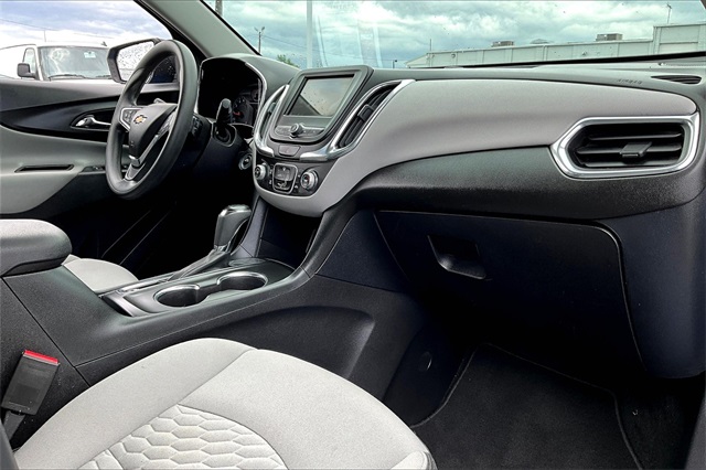 2019 Chevrolet Equinox LS - Photo 13