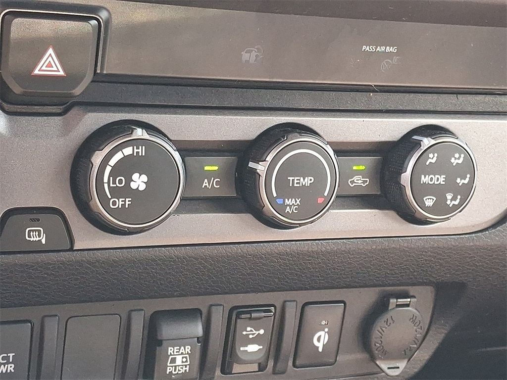 2019 Toyota Tacoma TRD Off-Road - Photo 16