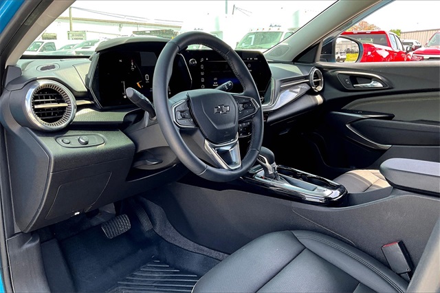 2025 Chevrolet Trax ACTIV - Photo 8