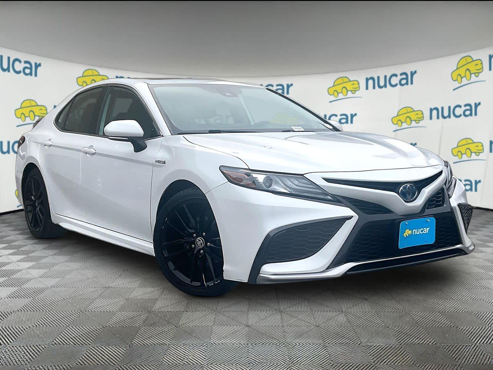 2021 Toyota Camry Hybrid XSE
