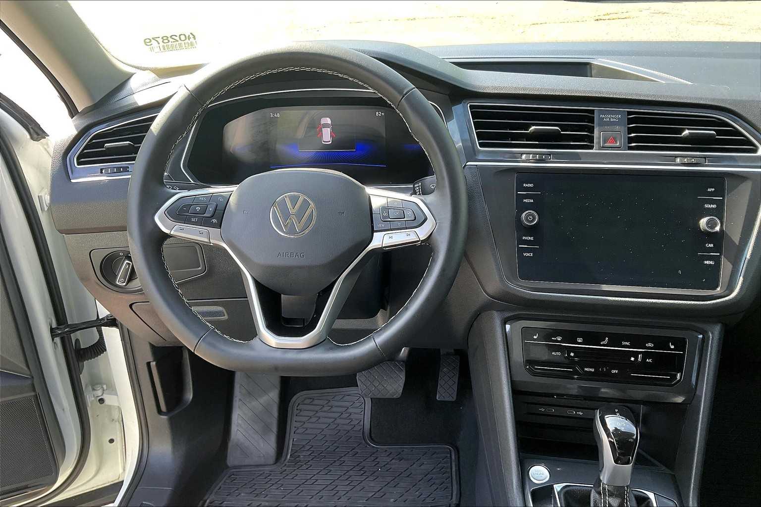 2024 Volkswagen Tiguan SE - Photo 17