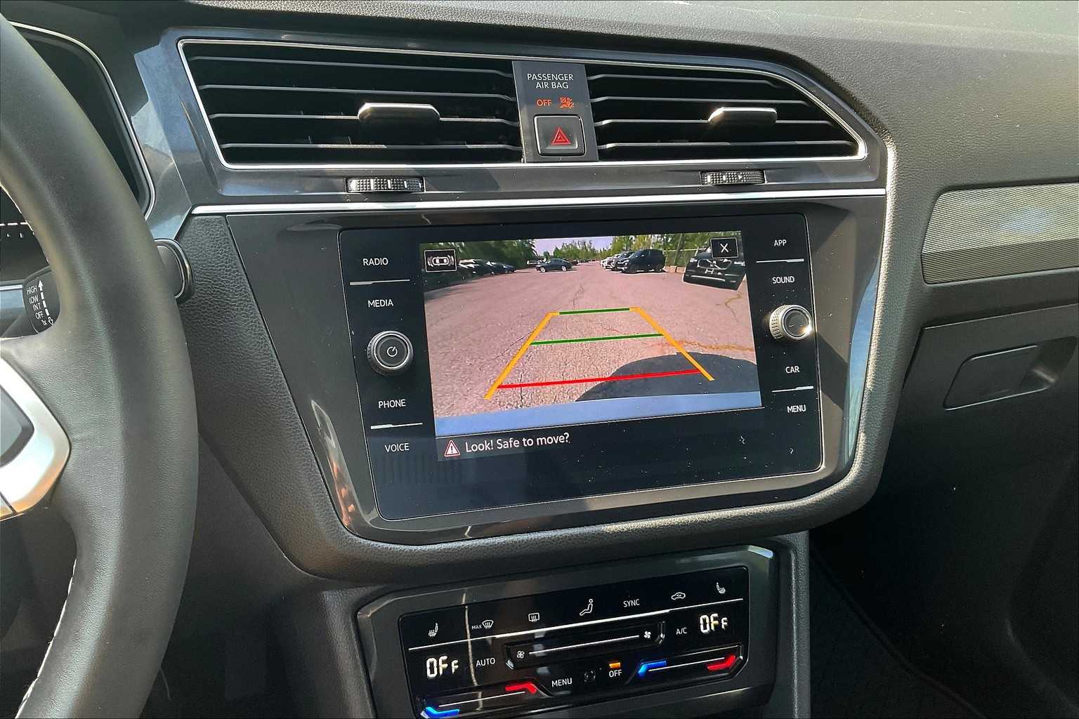 2024 Volkswagen Tiguan SE - Photo 19