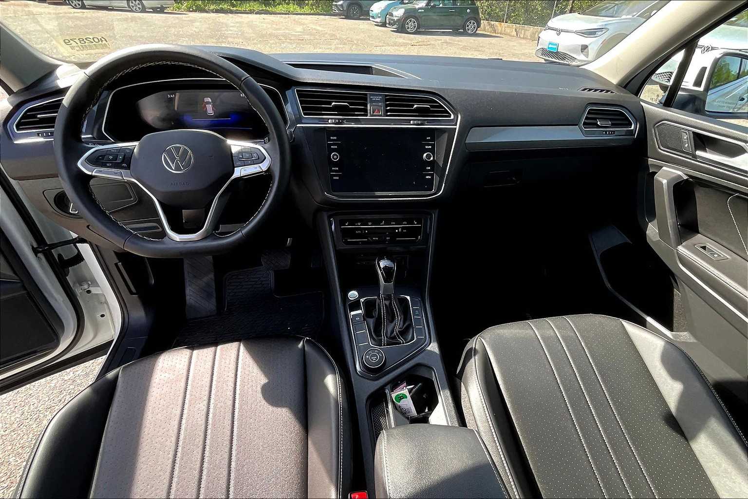 2024 Volkswagen Tiguan SE - Photo 21