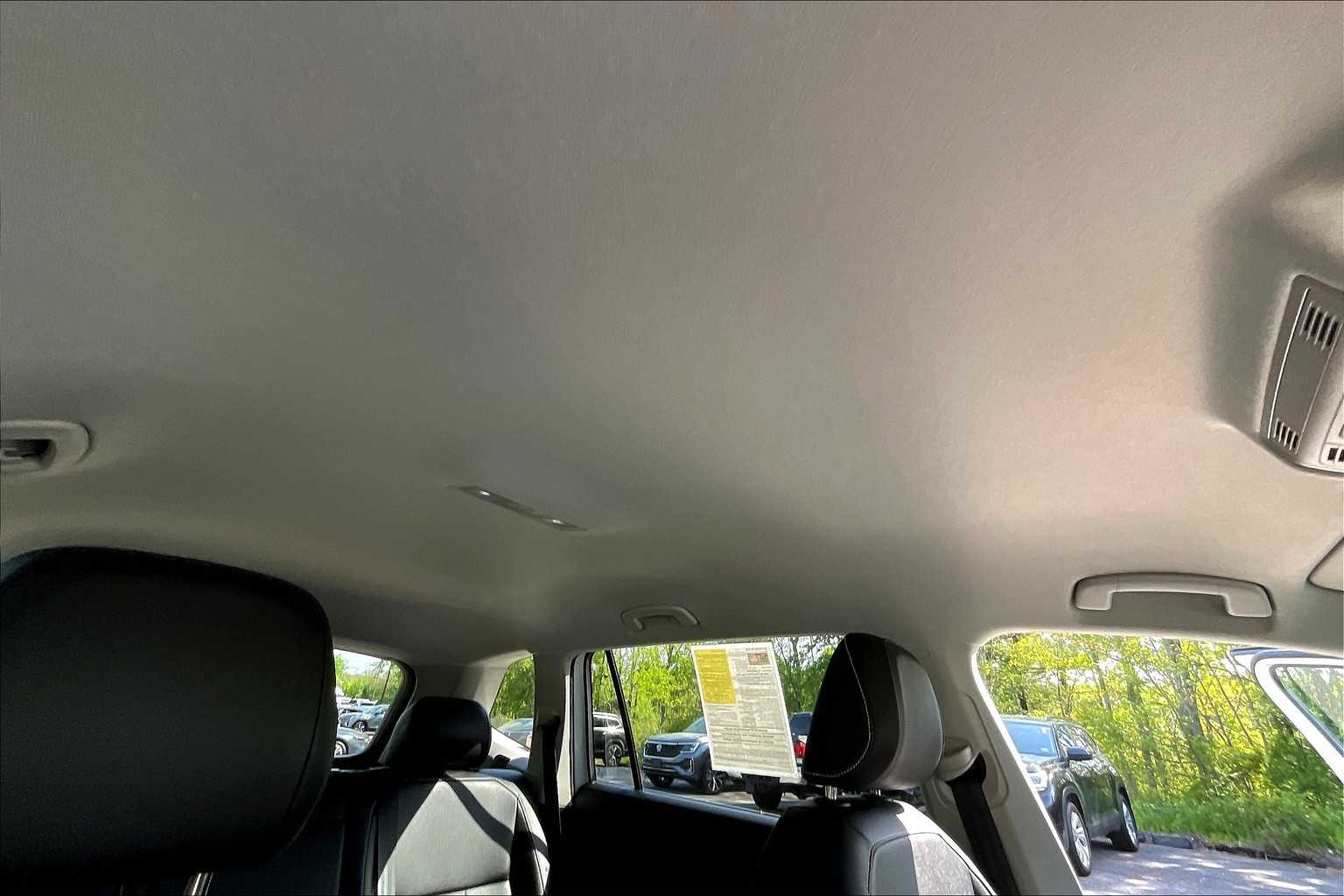 2024 Volkswagen Tiguan SE - Photo 22