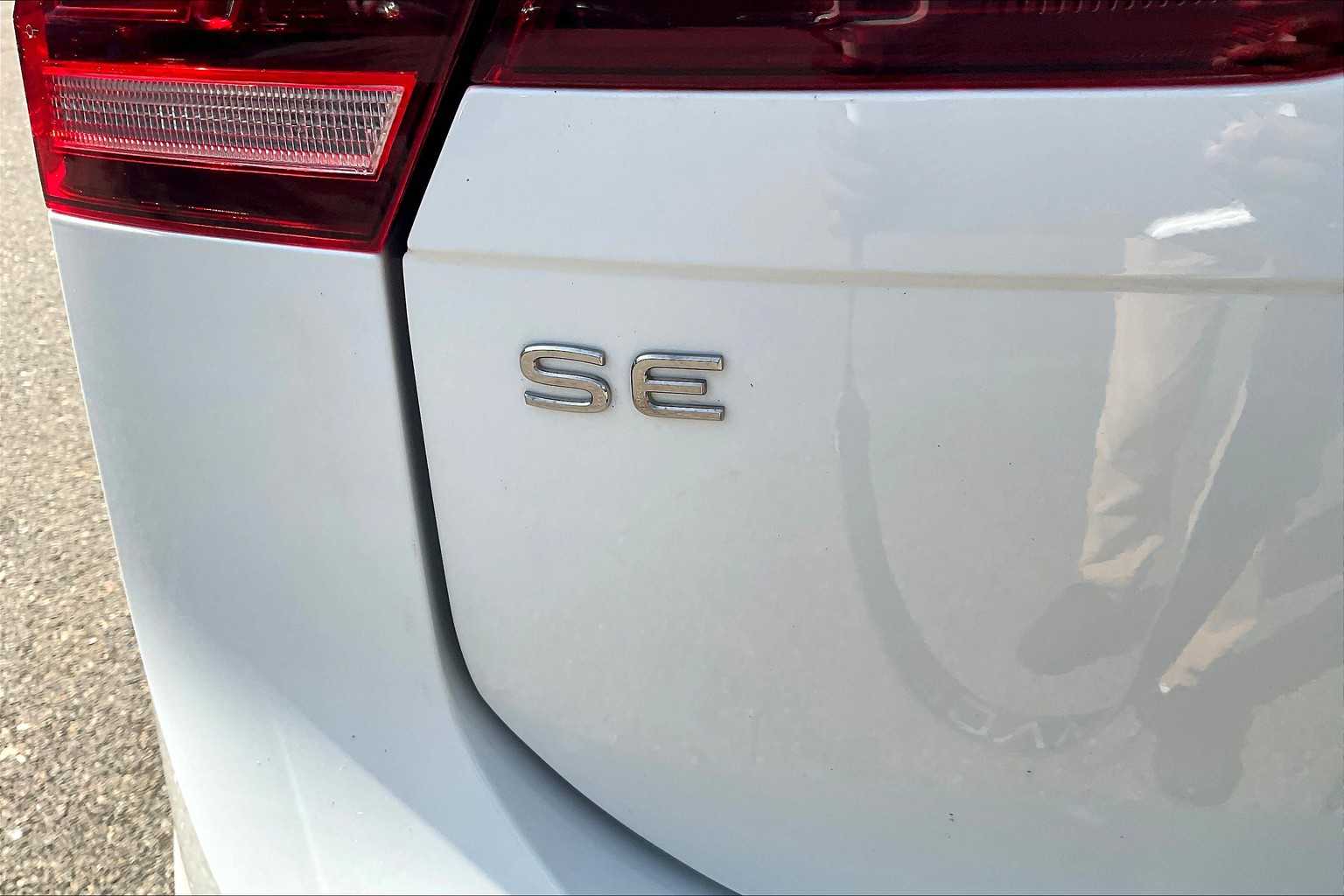 2024 Volkswagen Tiguan SE - Photo 28
