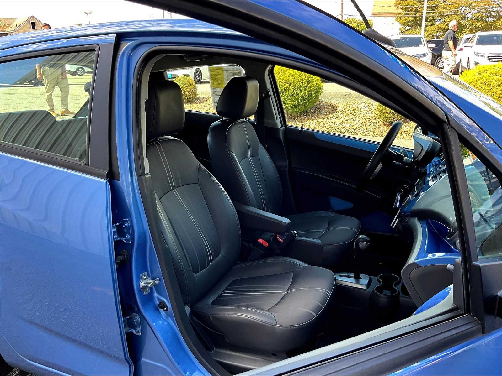 2014 Chevrolet Spark LS - Photo 11