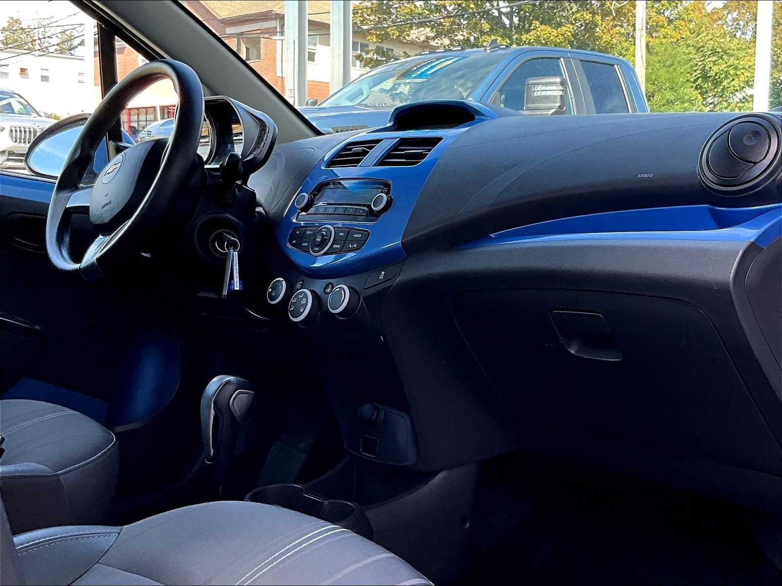 2014 Chevrolet Spark LS - Photo 14