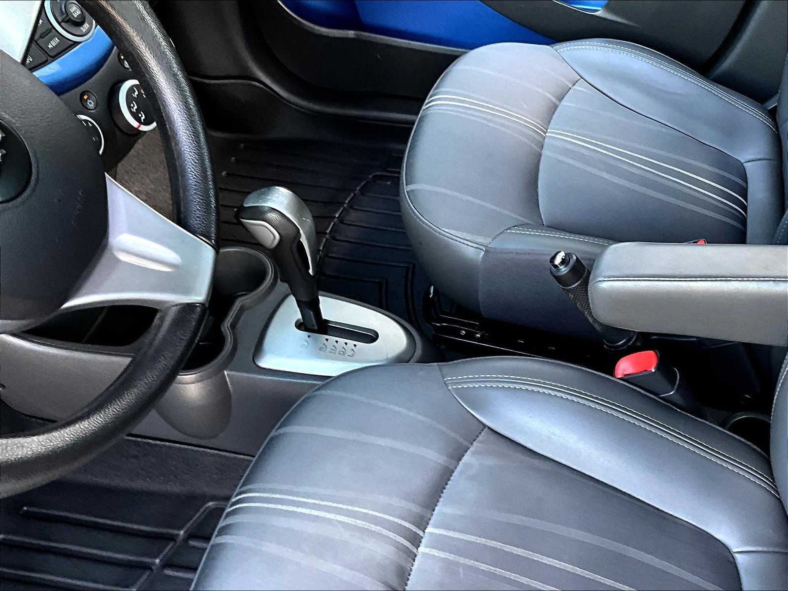 2014 Chevrolet Spark LS - Photo 19