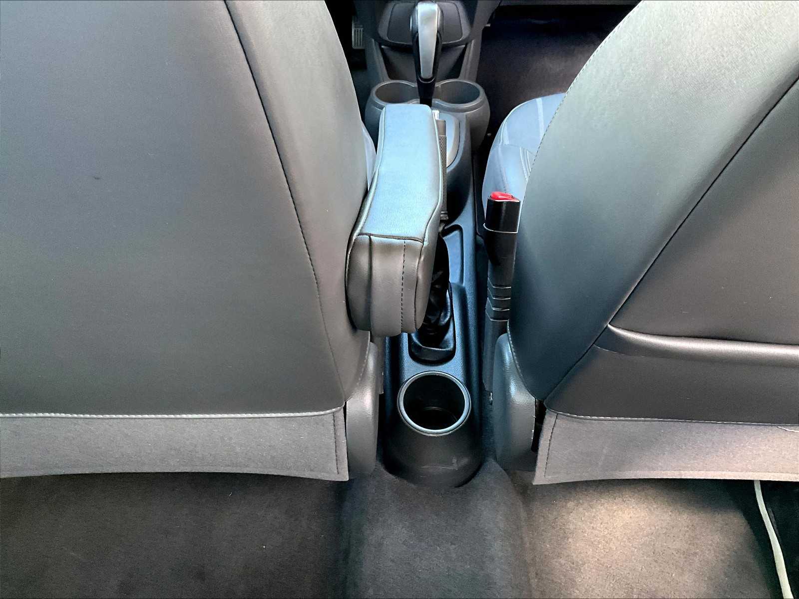 2014 Chevrolet Spark LS - Photo 23