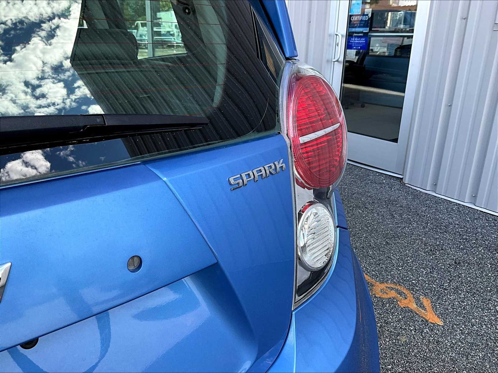2014 Chevrolet Spark LS - Photo 24
