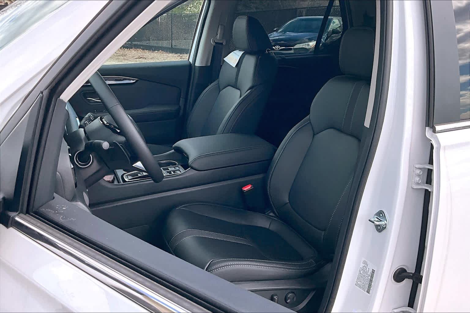 2025 Honda Pilot EX-L - Photo 11