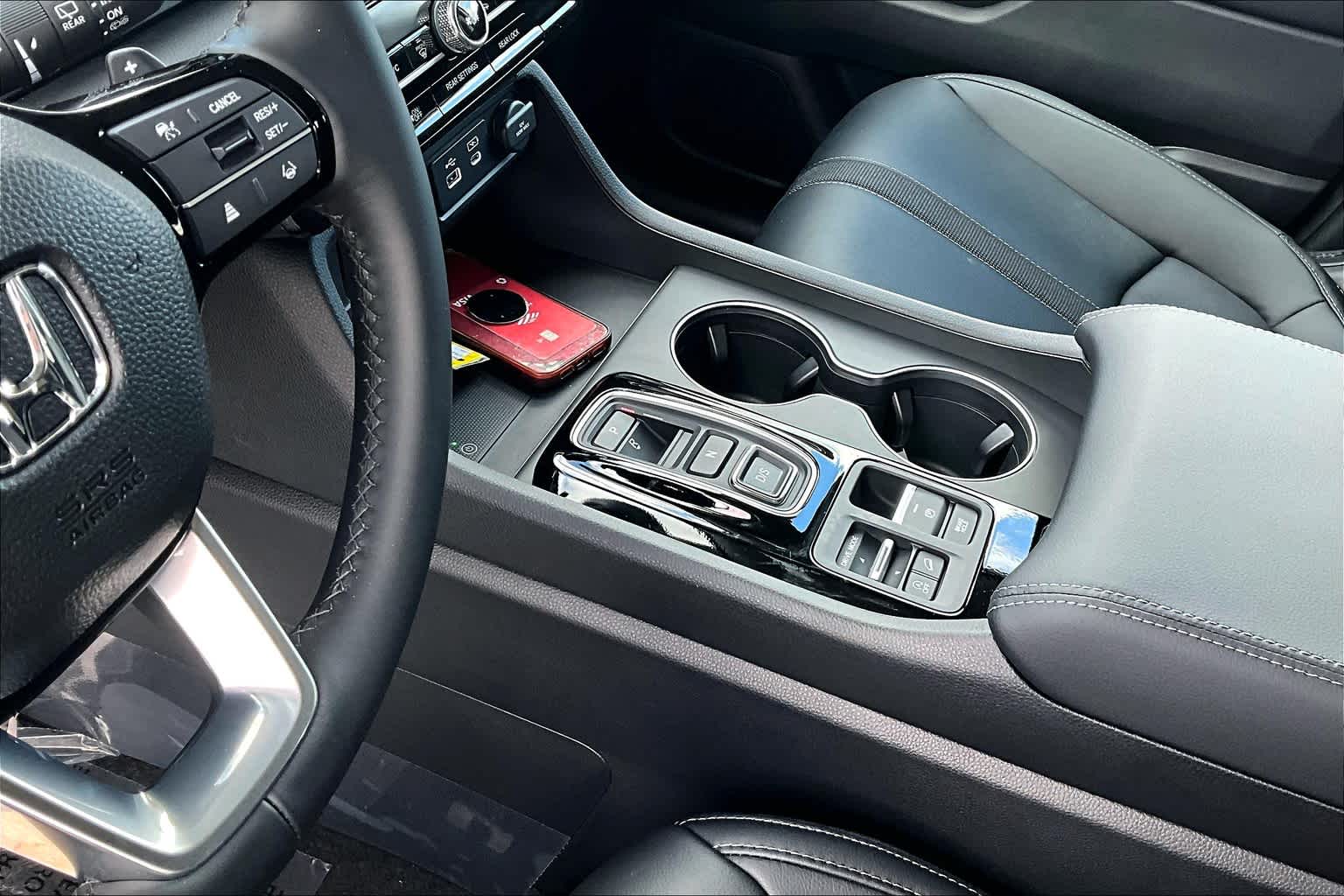 2025 Honda Pilot EX-L - Photo 14