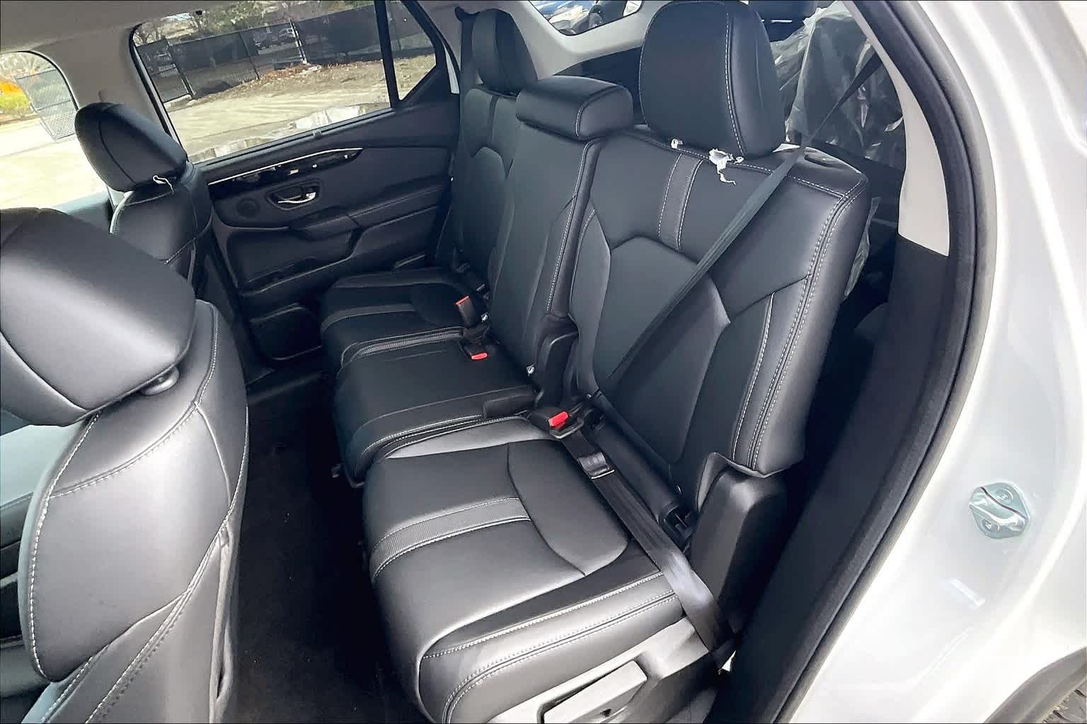 2025 Honda Pilot EX-L - Photo 15