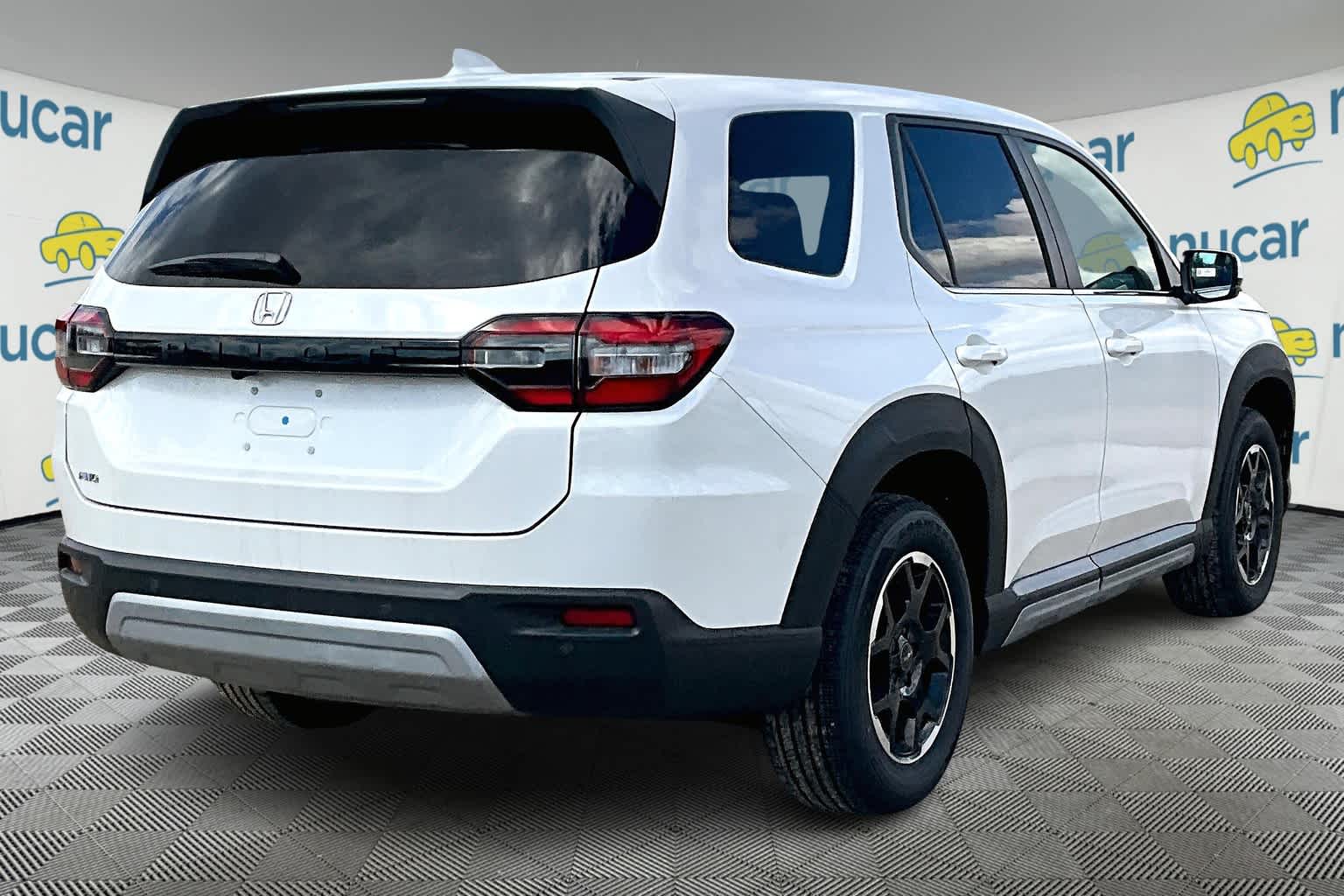 2025 Honda Pilot EX-L - Photo 7