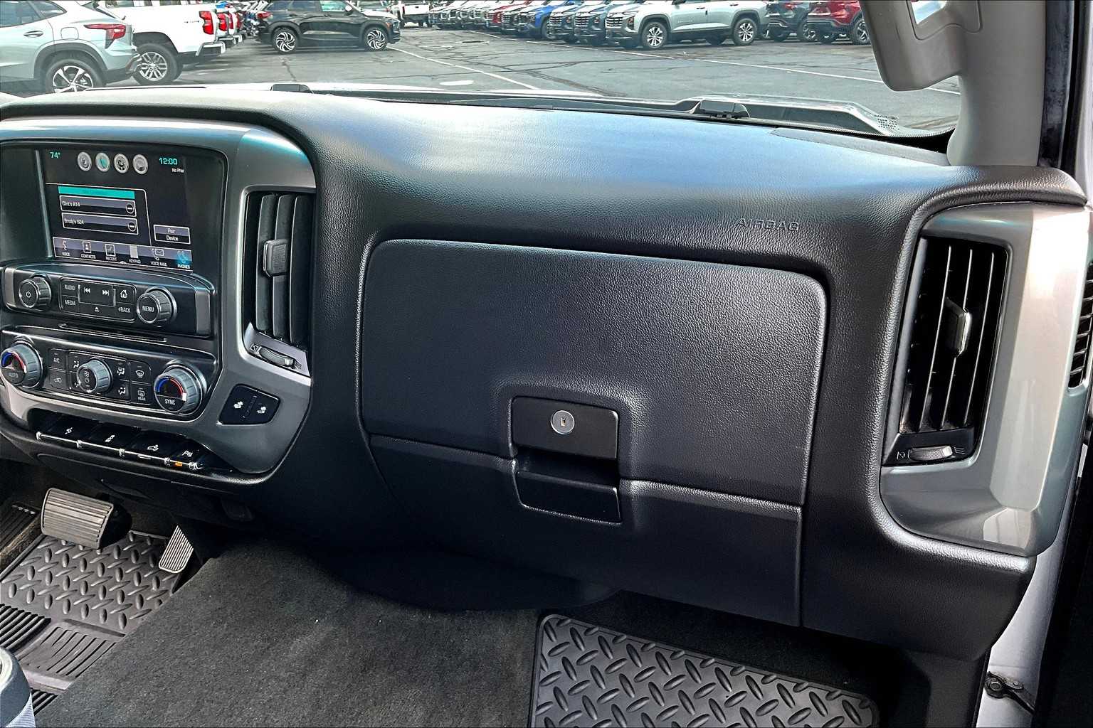 2018 Chevrolet Silverado 1500 LT - Photo 13