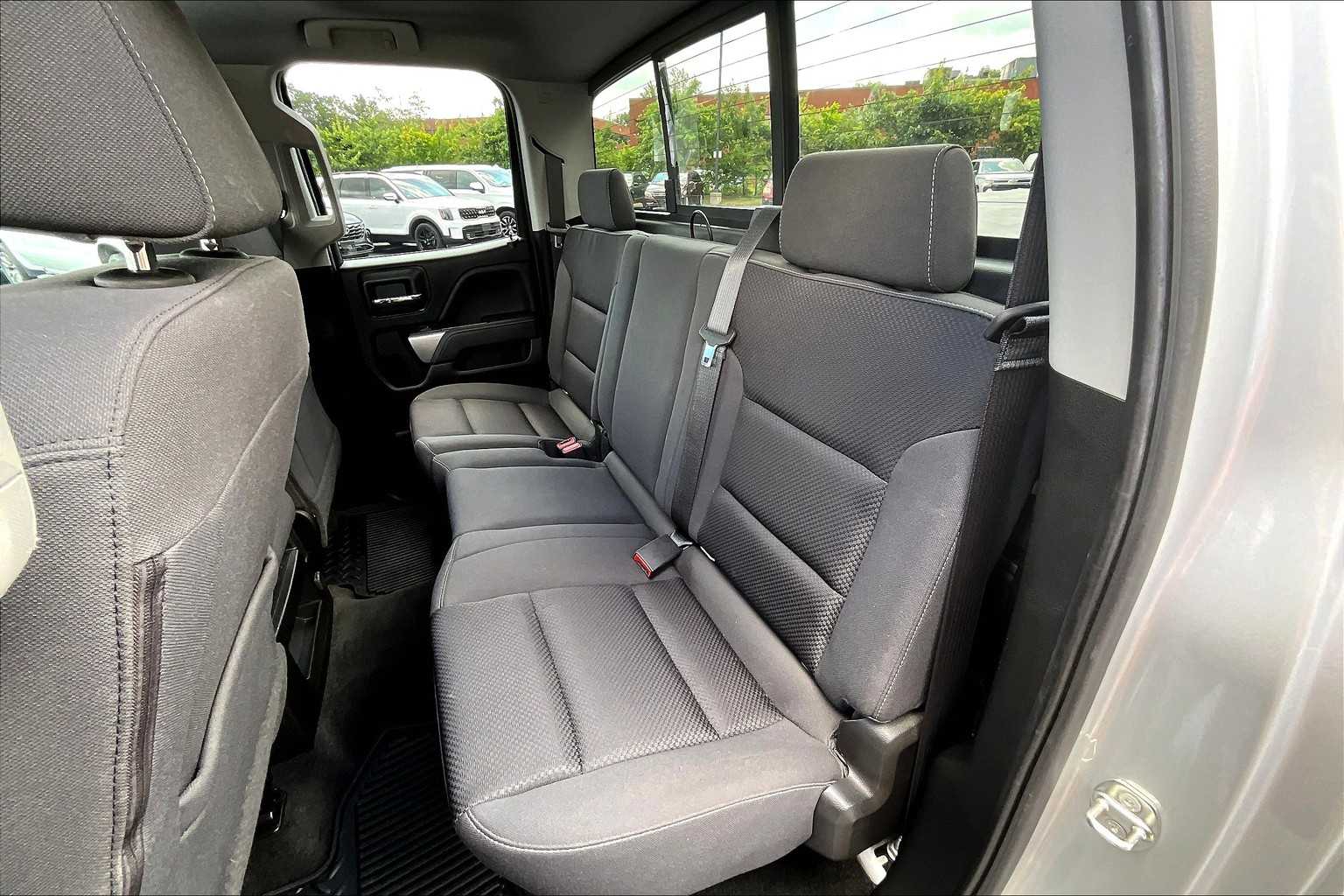 2018 Chevrolet Silverado 1500 LT - Photo 14