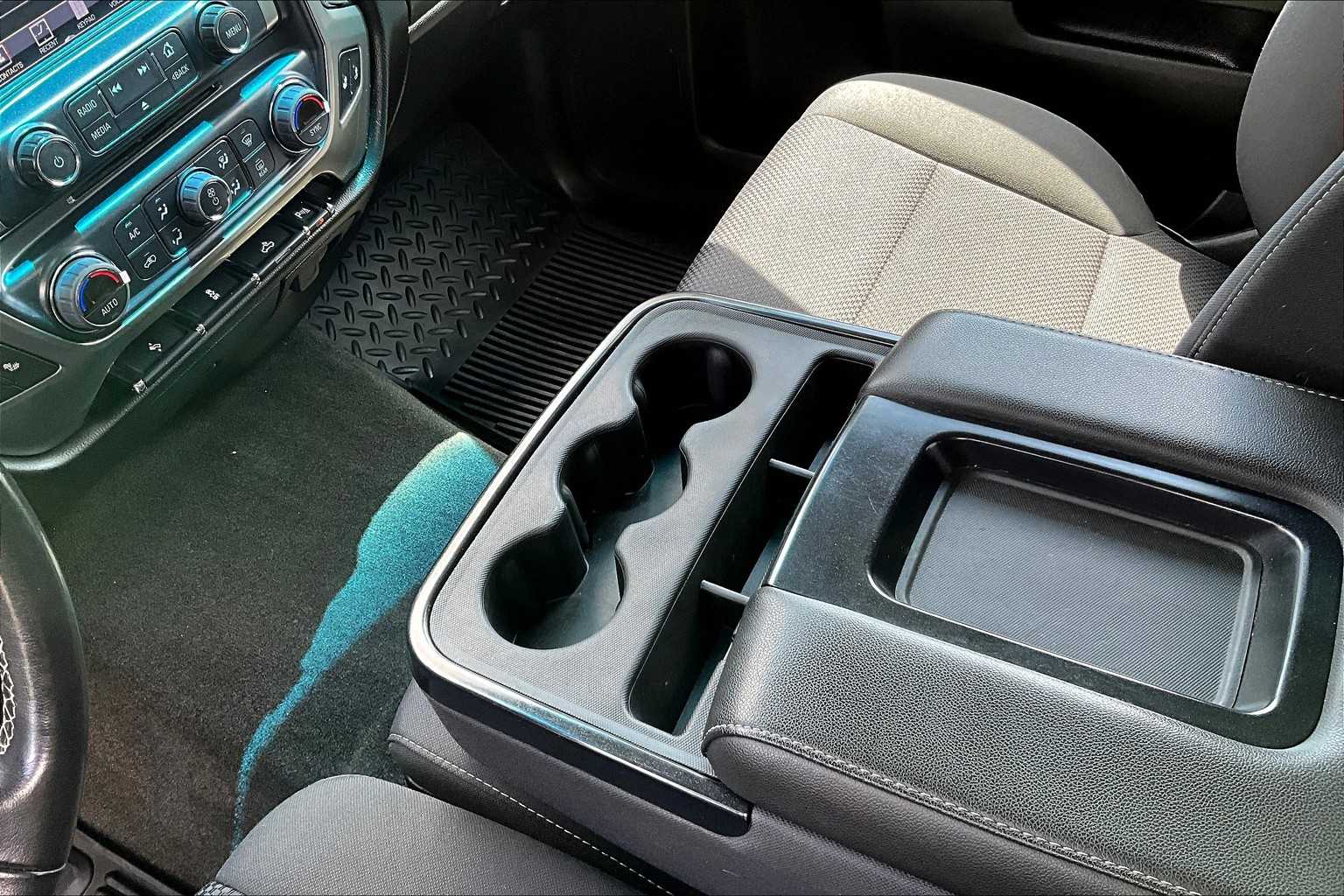 2018 Chevrolet Silverado 1500 LT - Photo 19