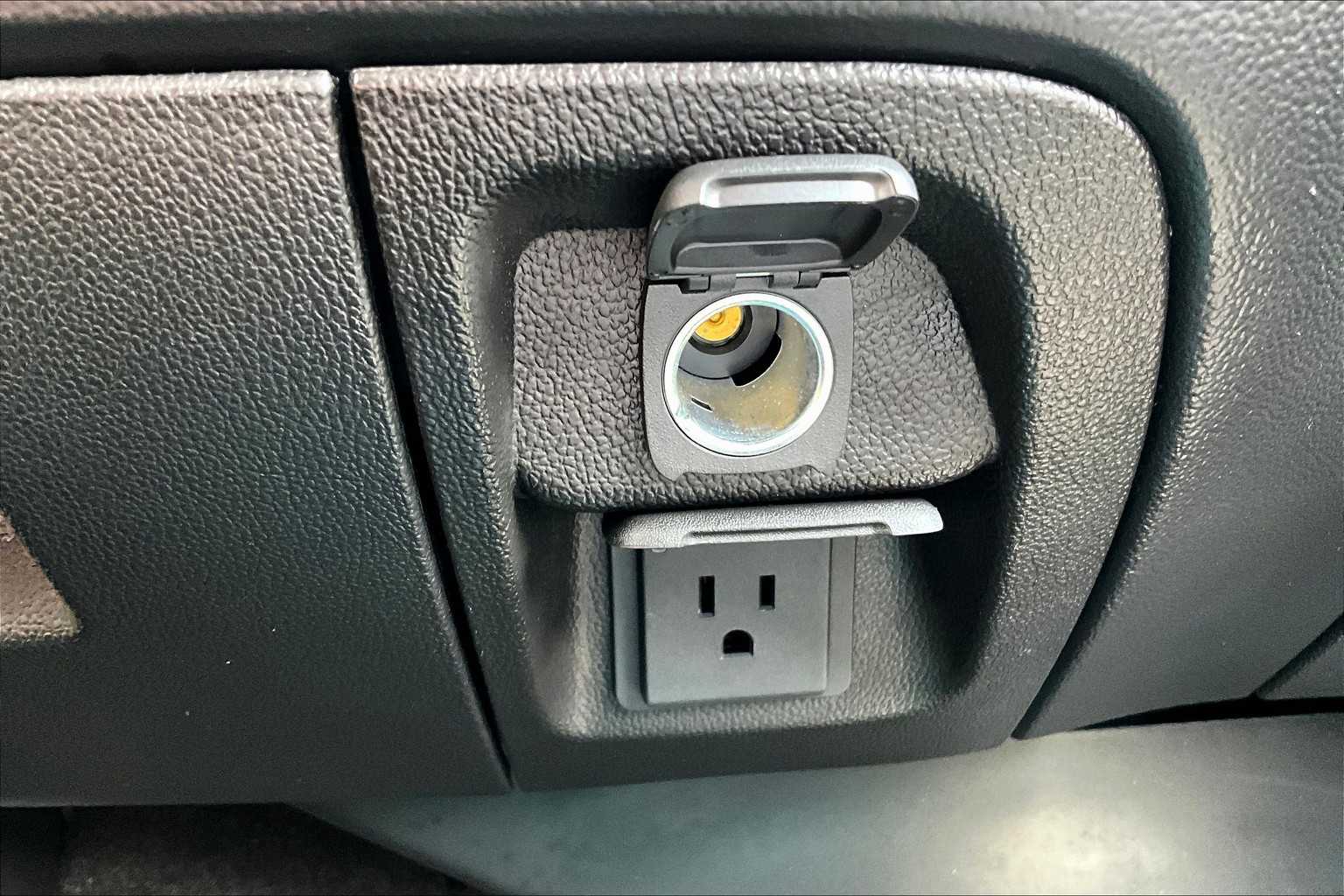 2018 Chevrolet Silverado 1500 LT - Photo 27