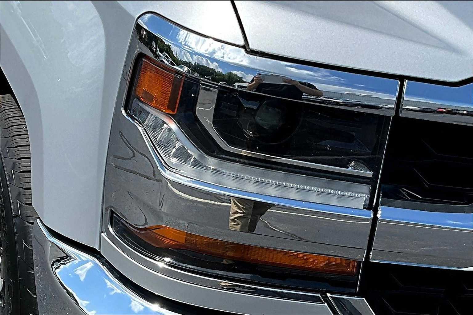 2018 Chevrolet Silverado 1500 LT - Photo 33