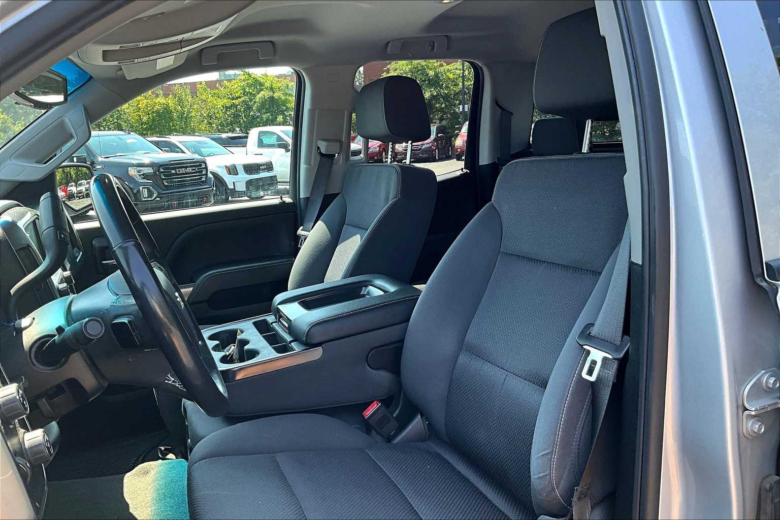 2018 Chevrolet Silverado 1500 LT - Photo 6