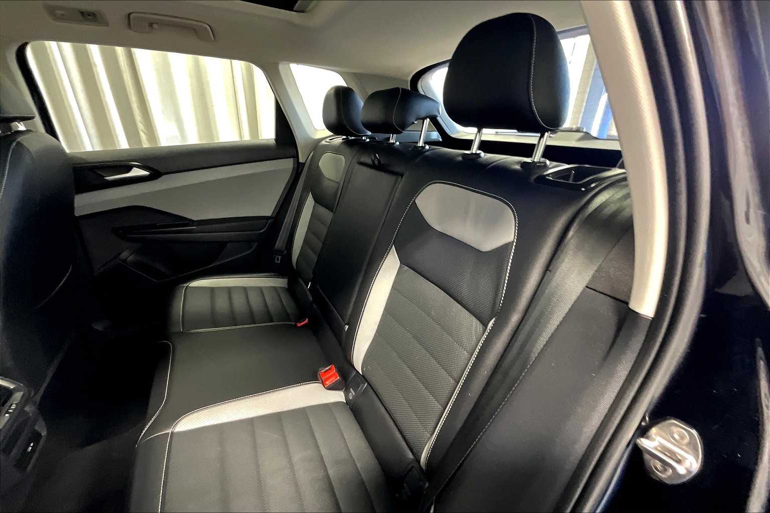 2022 Volkswagen Taos SEL - Photo 15