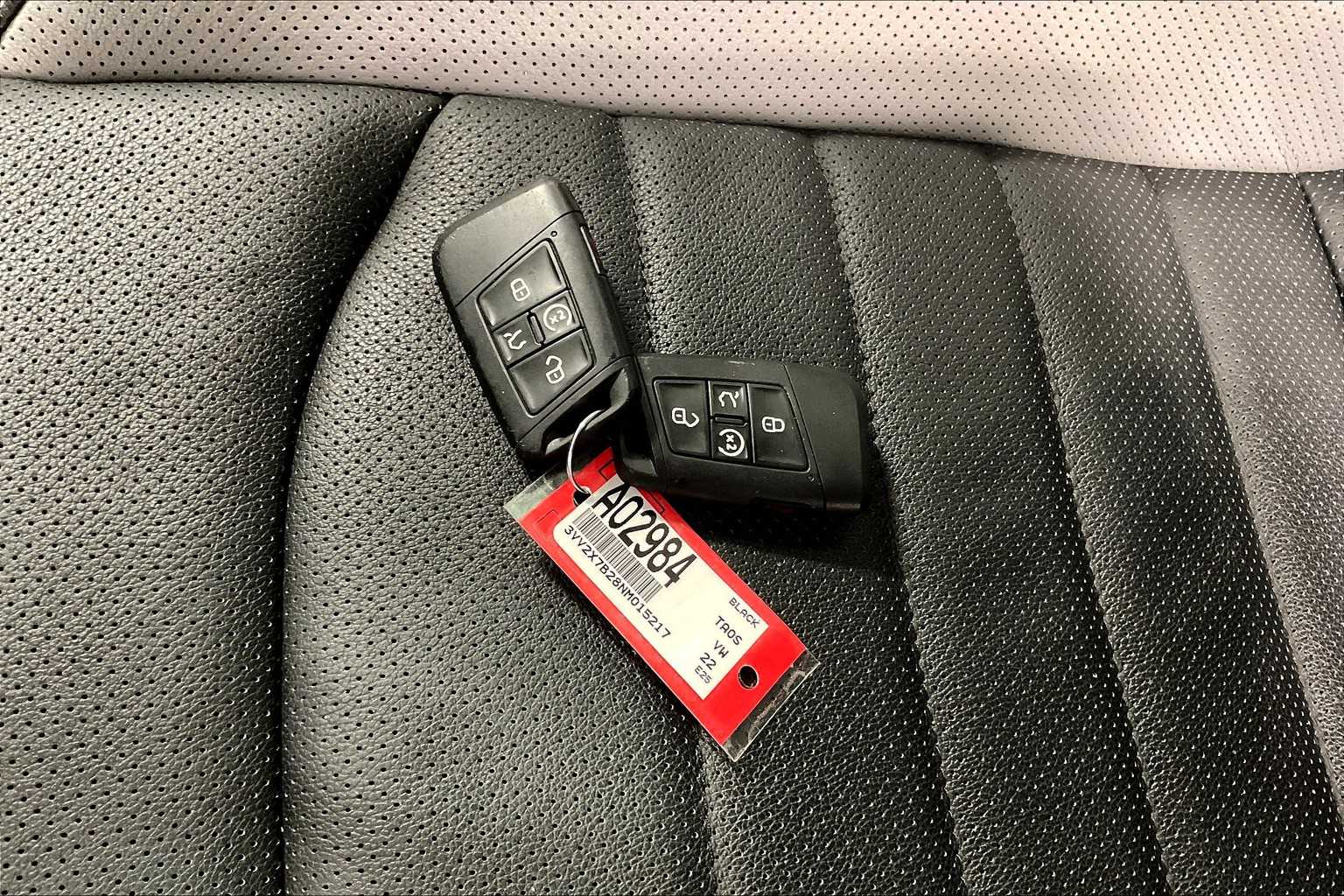 2022 Volkswagen Taos SEL - Photo 31