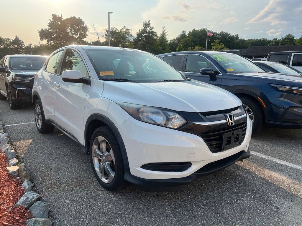 2017 Honda HR-V LX - Photo 1