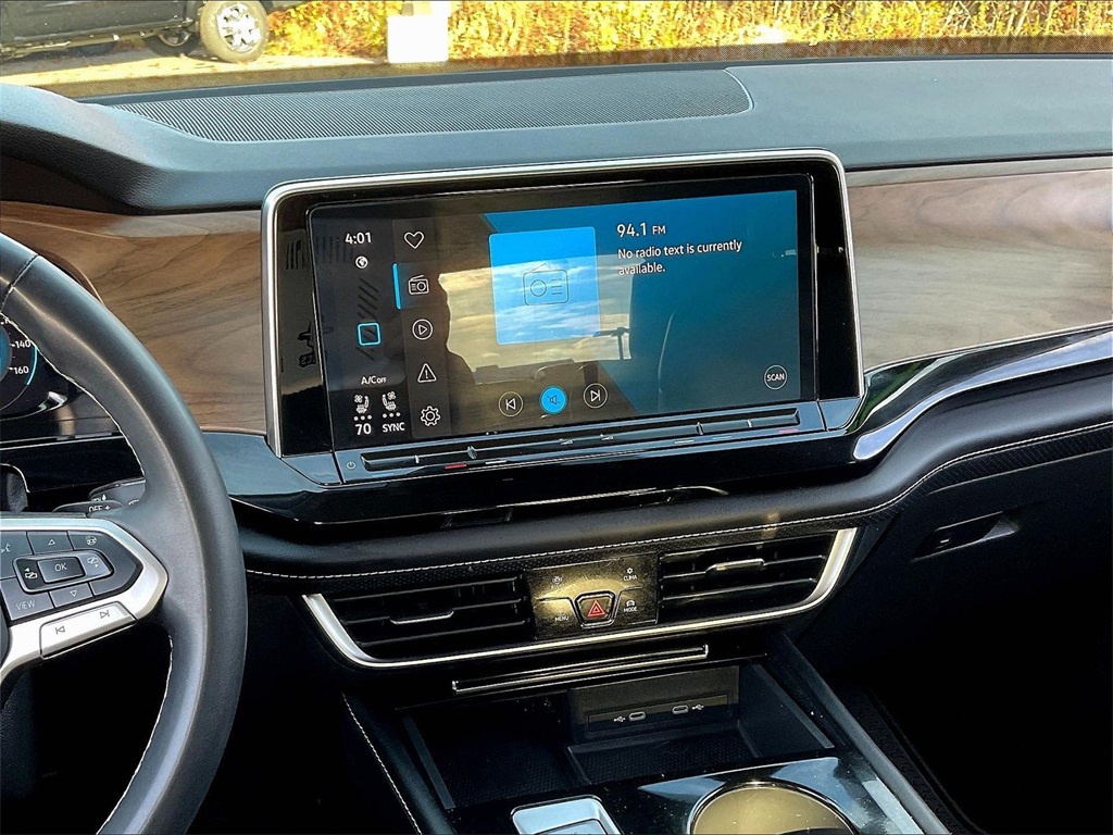 2024 Volkswagen Atlas 2.0T SE w/Technology - Photo 18