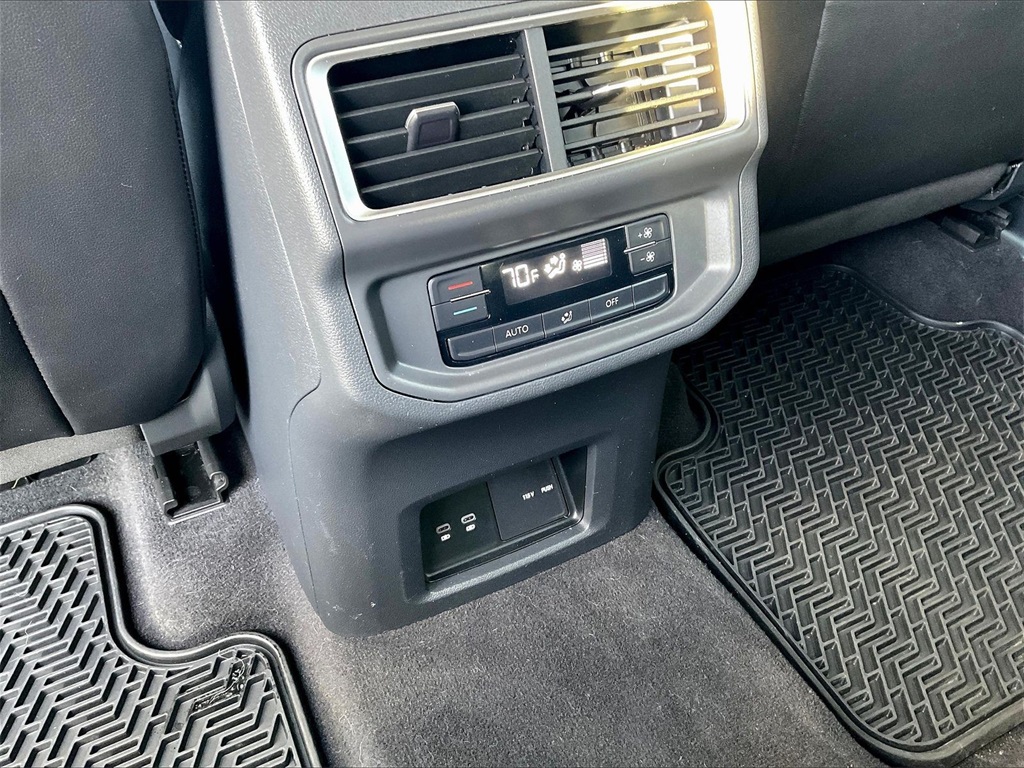 2024 Volkswagen Atlas 2.0T SE w/Technology - Photo 26