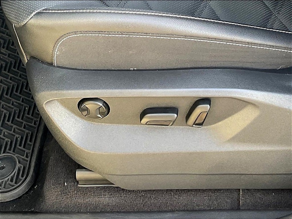 2024 Volkswagen Atlas 2.0T SE w/Technology - Photo 33