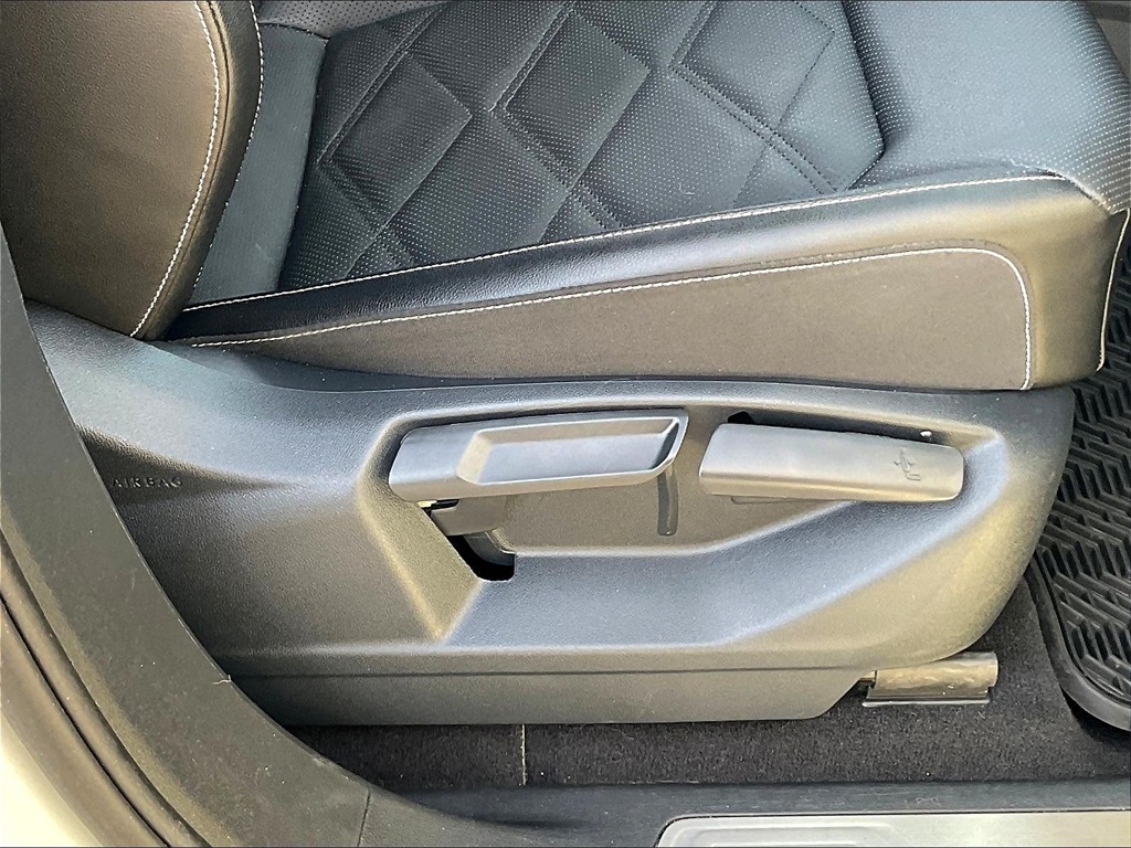 2024 Volkswagen Atlas 2.0T SE w/Technology - Photo 36