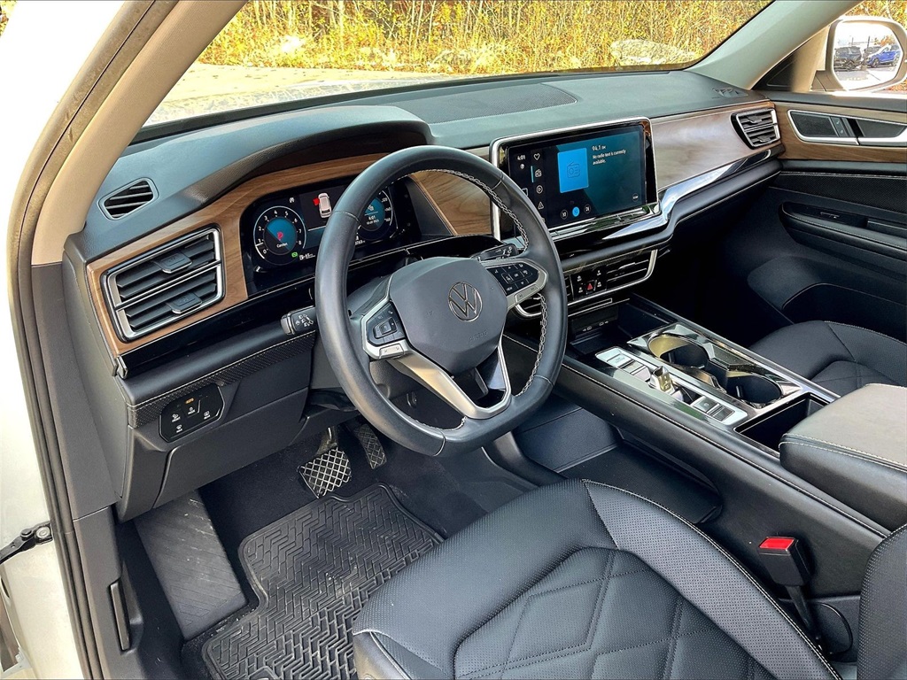 2024 Volkswagen Atlas 2.0T SE w/Technology - Photo 8
