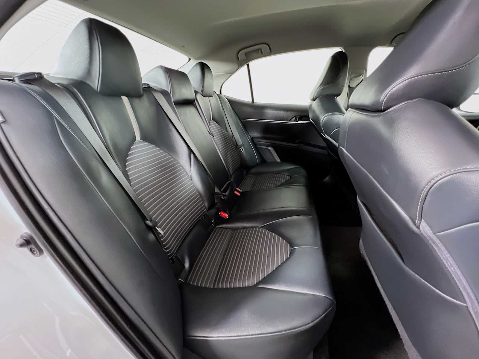 2020 Toyota Camry SE Nightshade - Photo 25