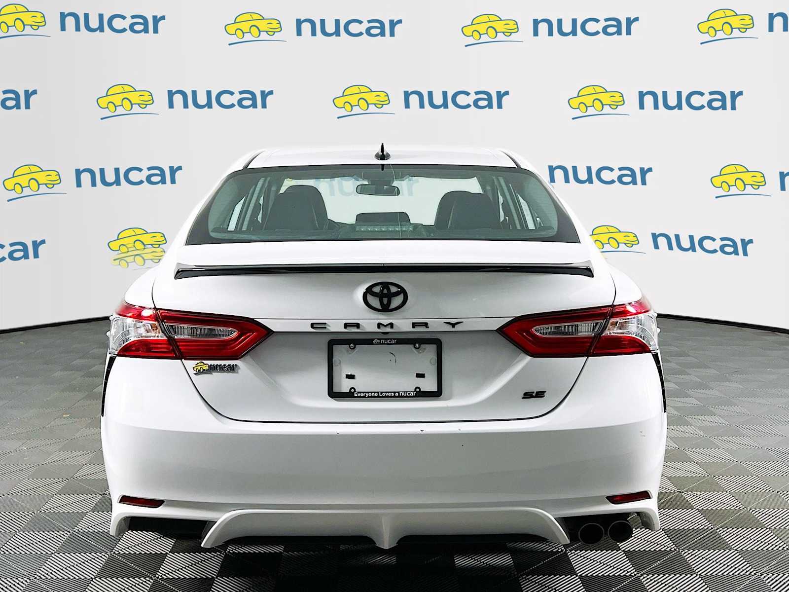 2020 Toyota Camry SE Nightshade - Photo 6