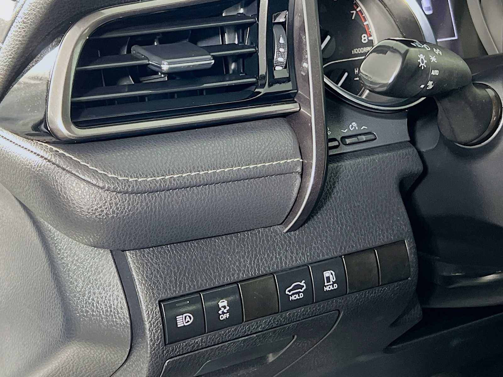 2020 Toyota Camry SE Nightshade - Photo 10