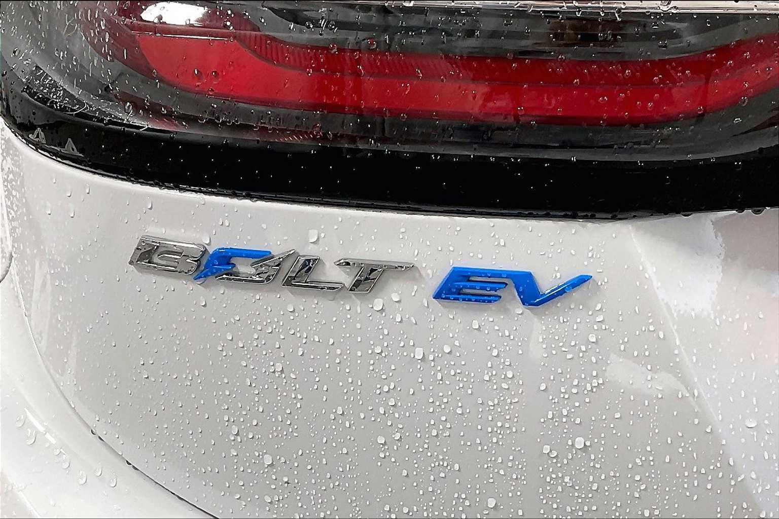 2023 Chevrolet Bolt EV 1LT - Photo 28