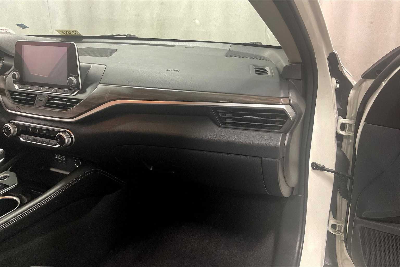 2023 Nissan Altima 2.5 SV - Photo 13