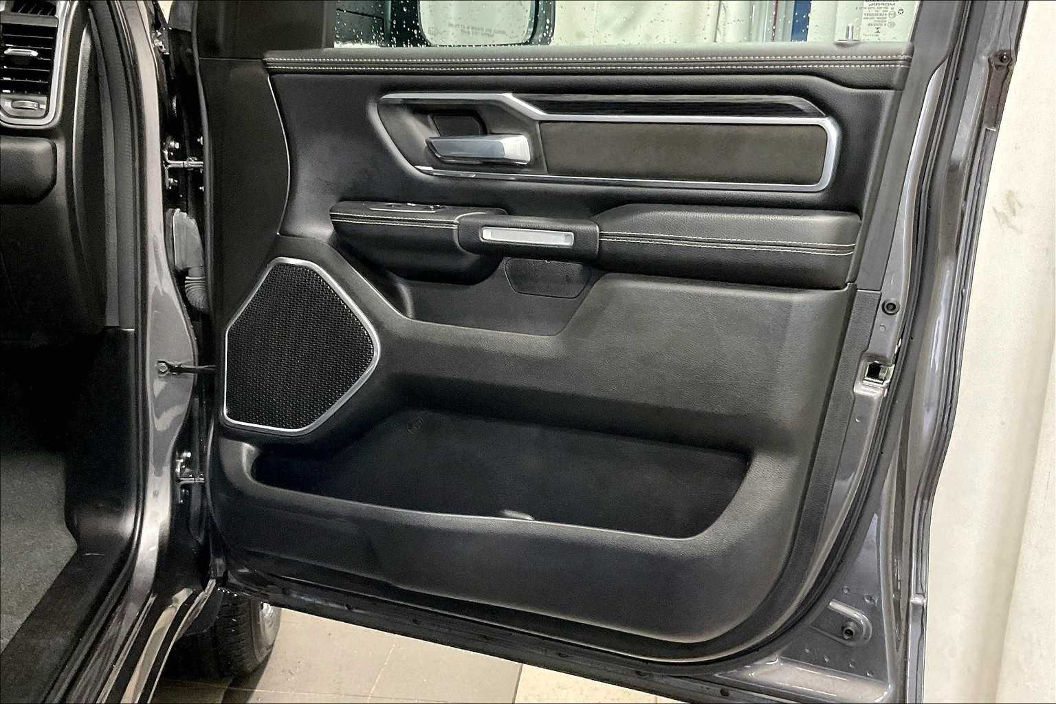2024 Ram 1500 Laramie - Photo 12
