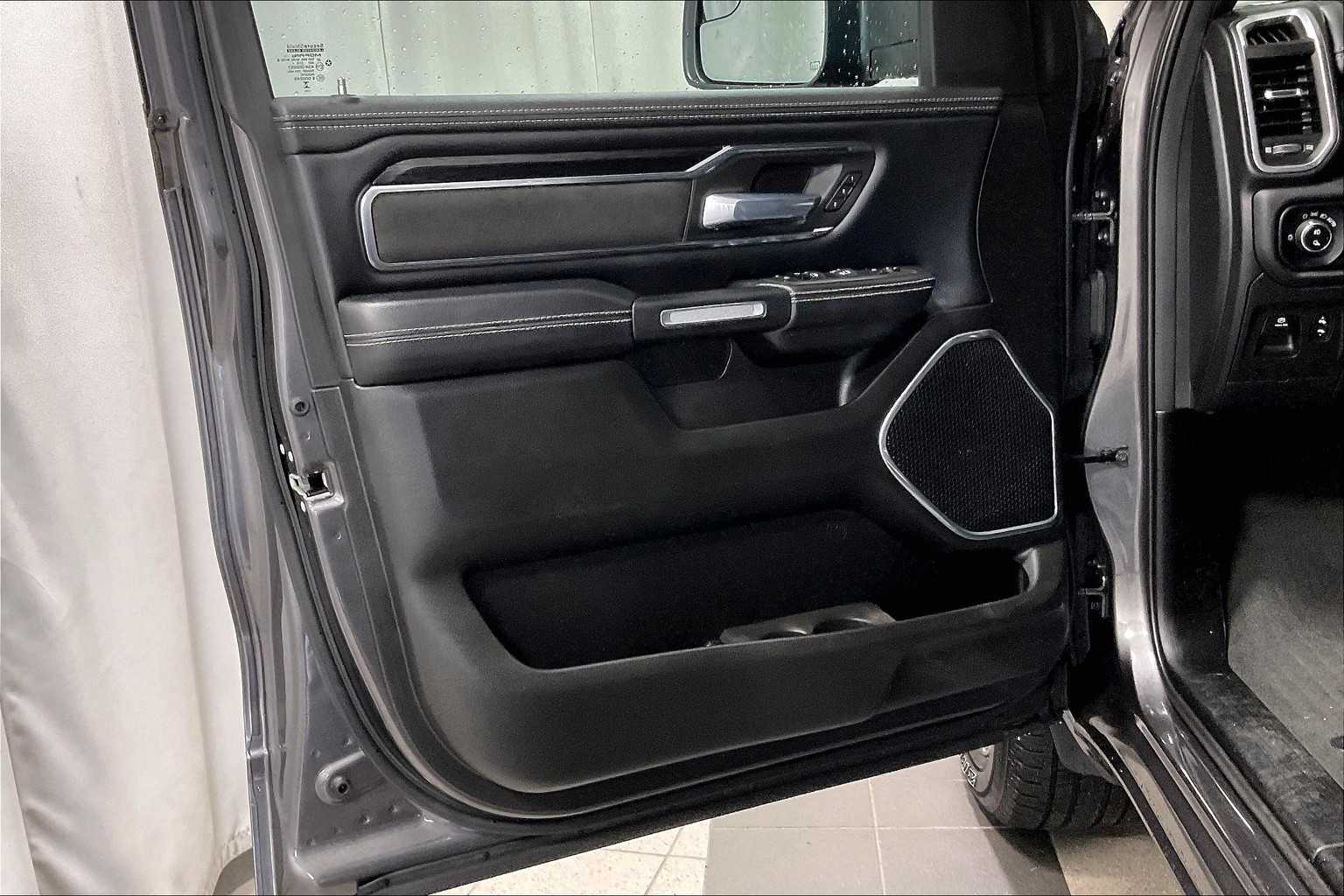 2024 Ram 1500 Laramie - Photo 9