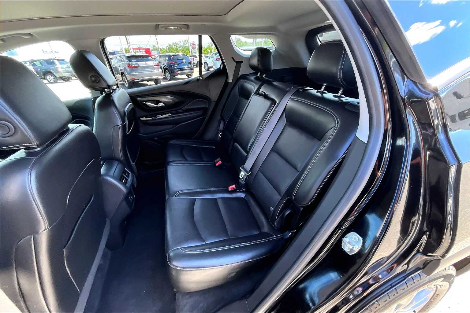 2022 GMC Terrain SLT - Photo 15