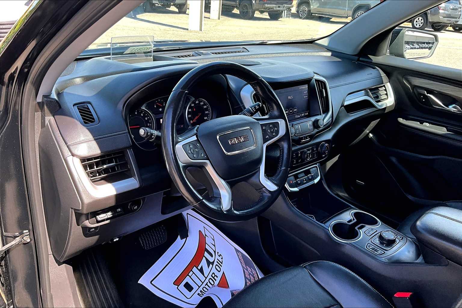 2022 GMC Terrain SLT - Photo 8