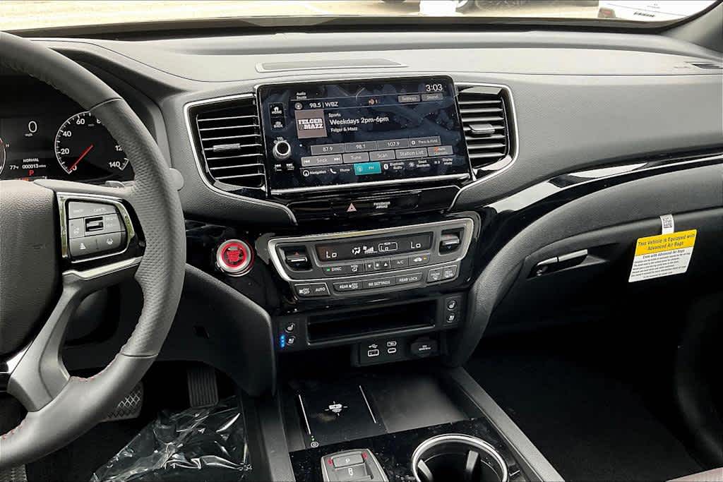 2025 Honda Ridgeline Black Edition - Photo 12